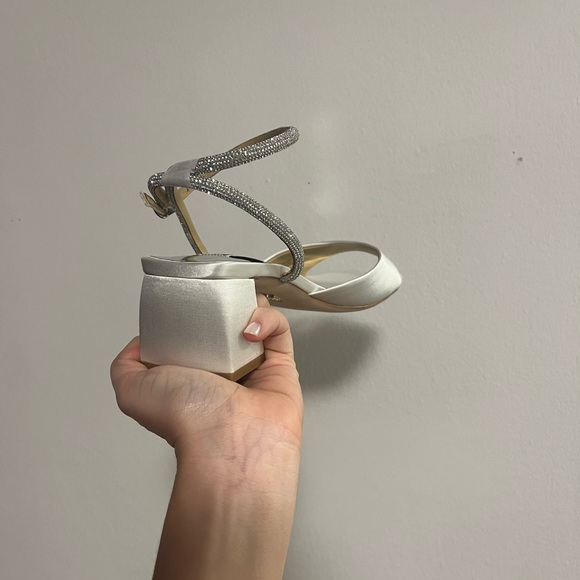 Badgley Mischka Women's Infinity Heeled Sandal - Picture 4 of 4